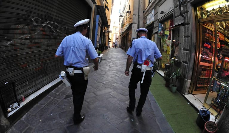 Più occhi veri e non solo elettronici