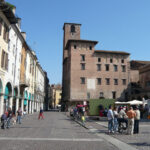 PiazzadelleErbediMantova