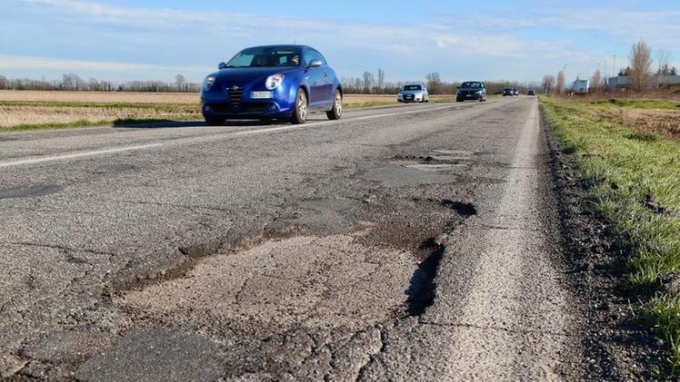 Su 1200 km di strade la Provincia ha soldi, solo per 22 km