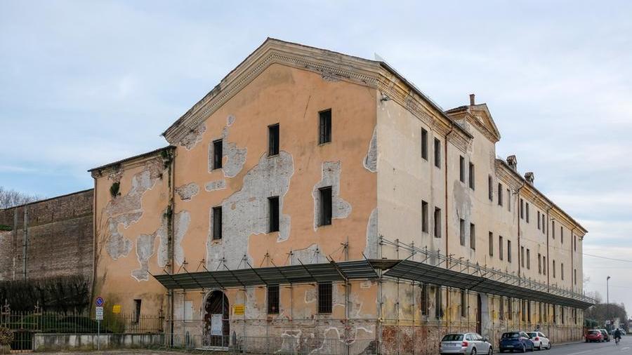 Convento poi caserma poi rudere, e ora?