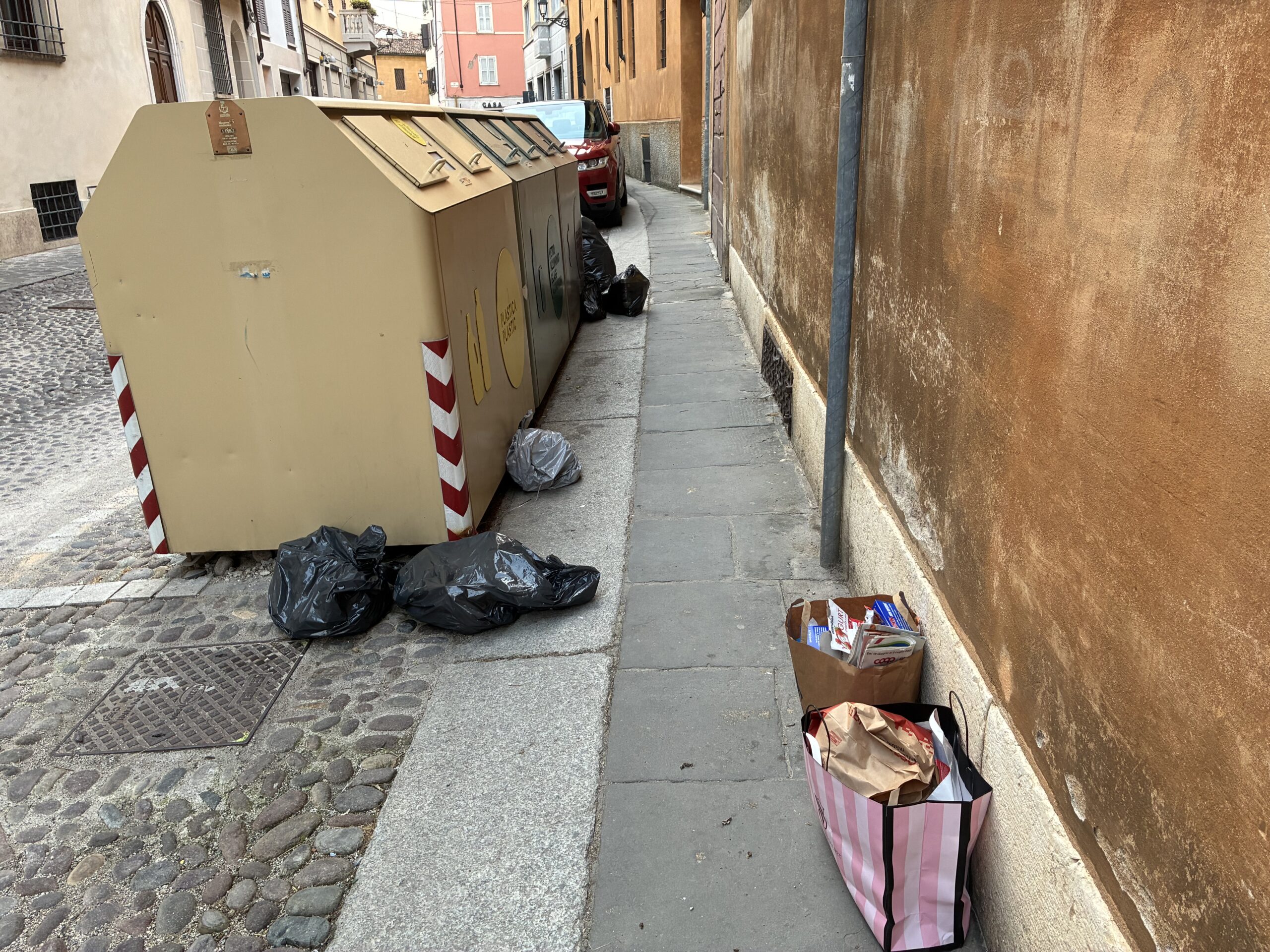 Il “caro immondizie” dipende anche dalla trascuratezza degli utenti