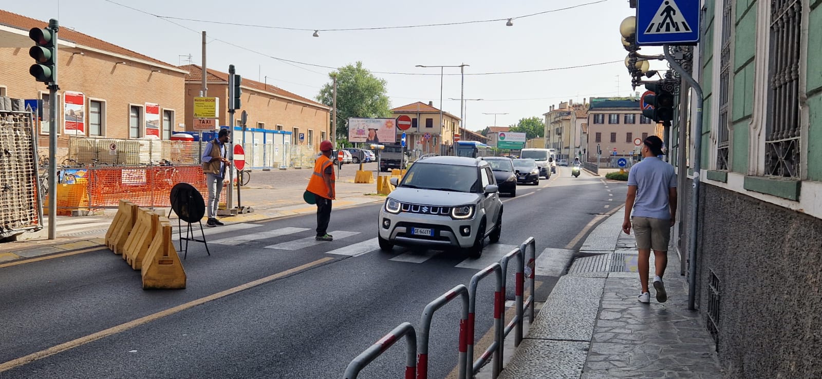 Sottopasso nuovo, per una stazione degradata