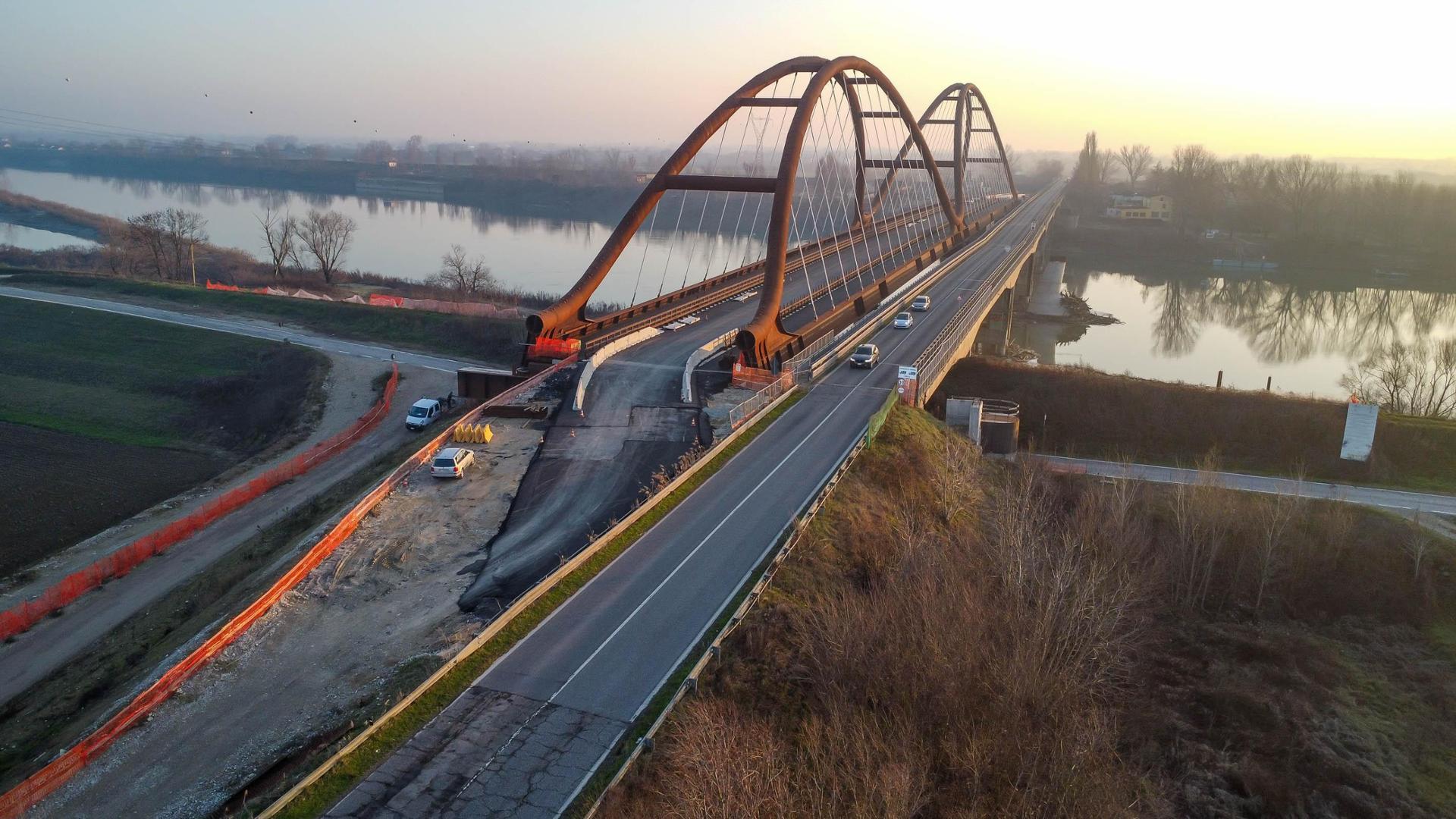 Fine di 12 anni di strettoie sul ponte di San Benedetto