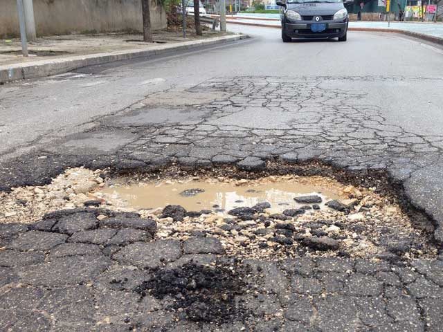 Buche: ma non si dia colpa alla pioggia