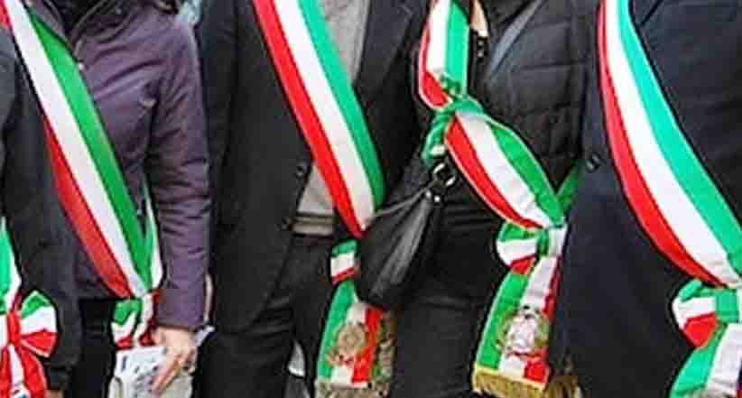 Quattro Sindaci in meno sarebbero già un bel risparmio