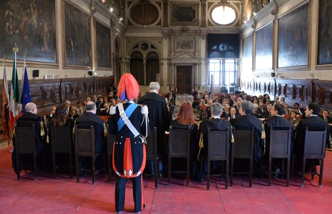 l TAR Governa e Amministra più di Parlamento e Sindaci