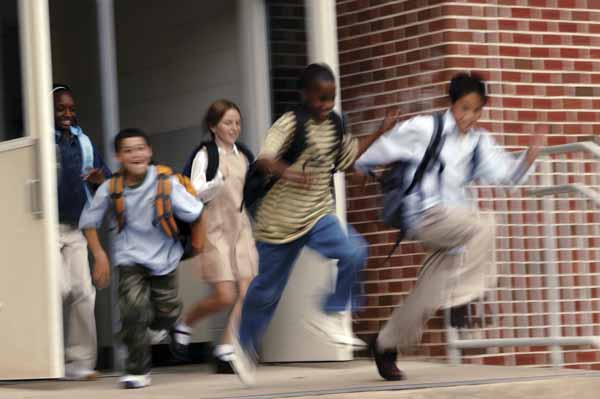 Uscita da scuola: manca il buonsenso