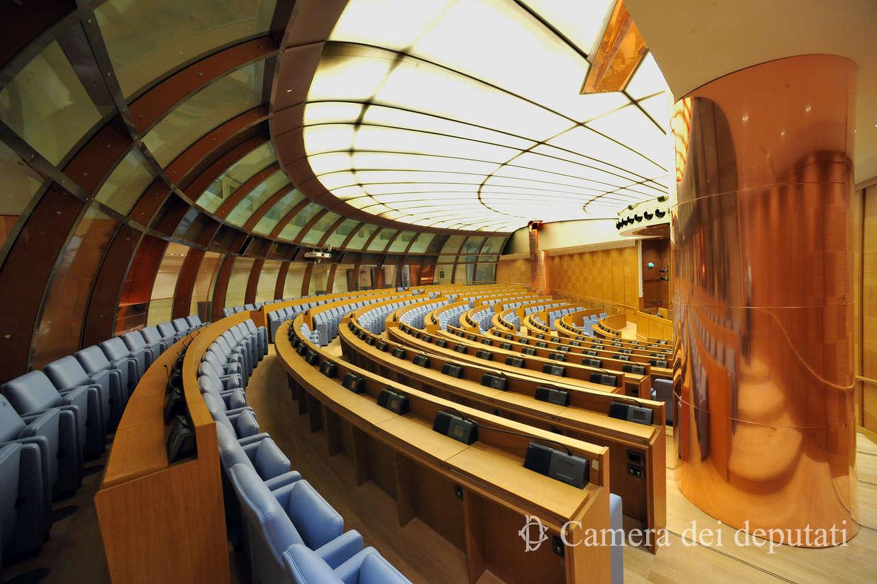 Le aule dei Tribunali non sono le aule della Politica