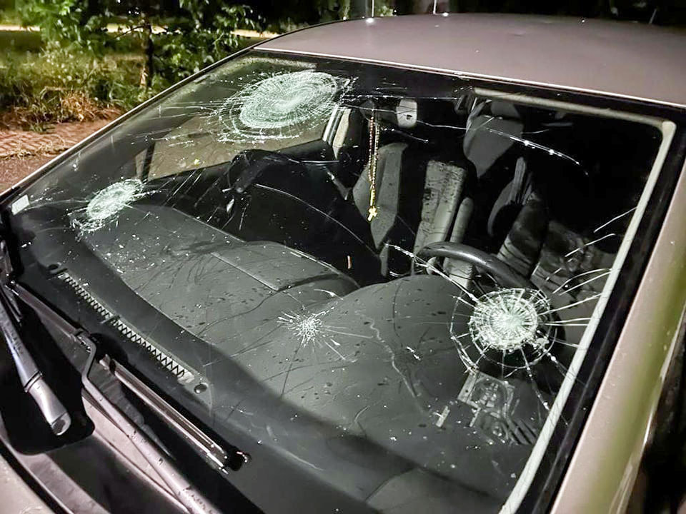 Aumentano le assicurazioni ma le auto sono ancora “bollate”