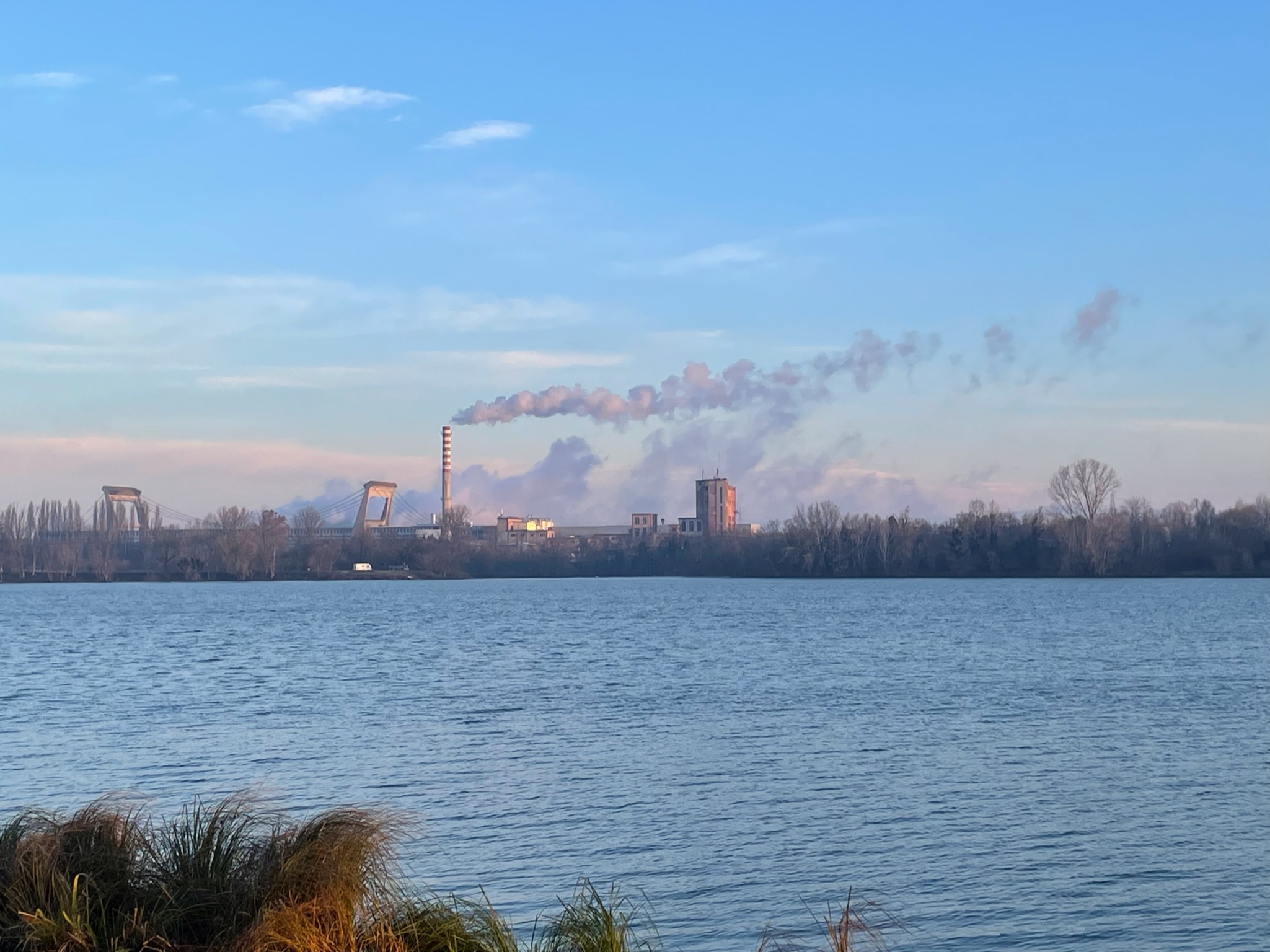 Gas caro: cartiera chiude tre mesi