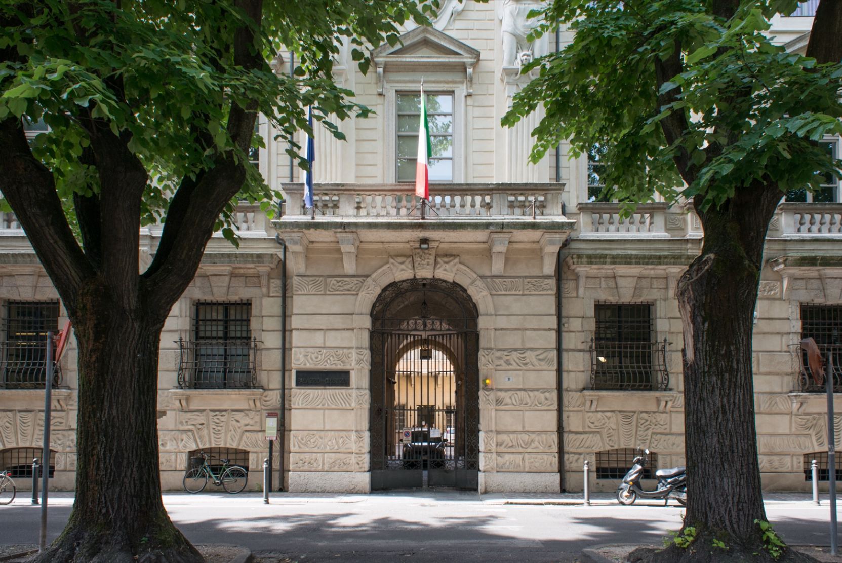 A corto di Giudici. Tribunale zoppo