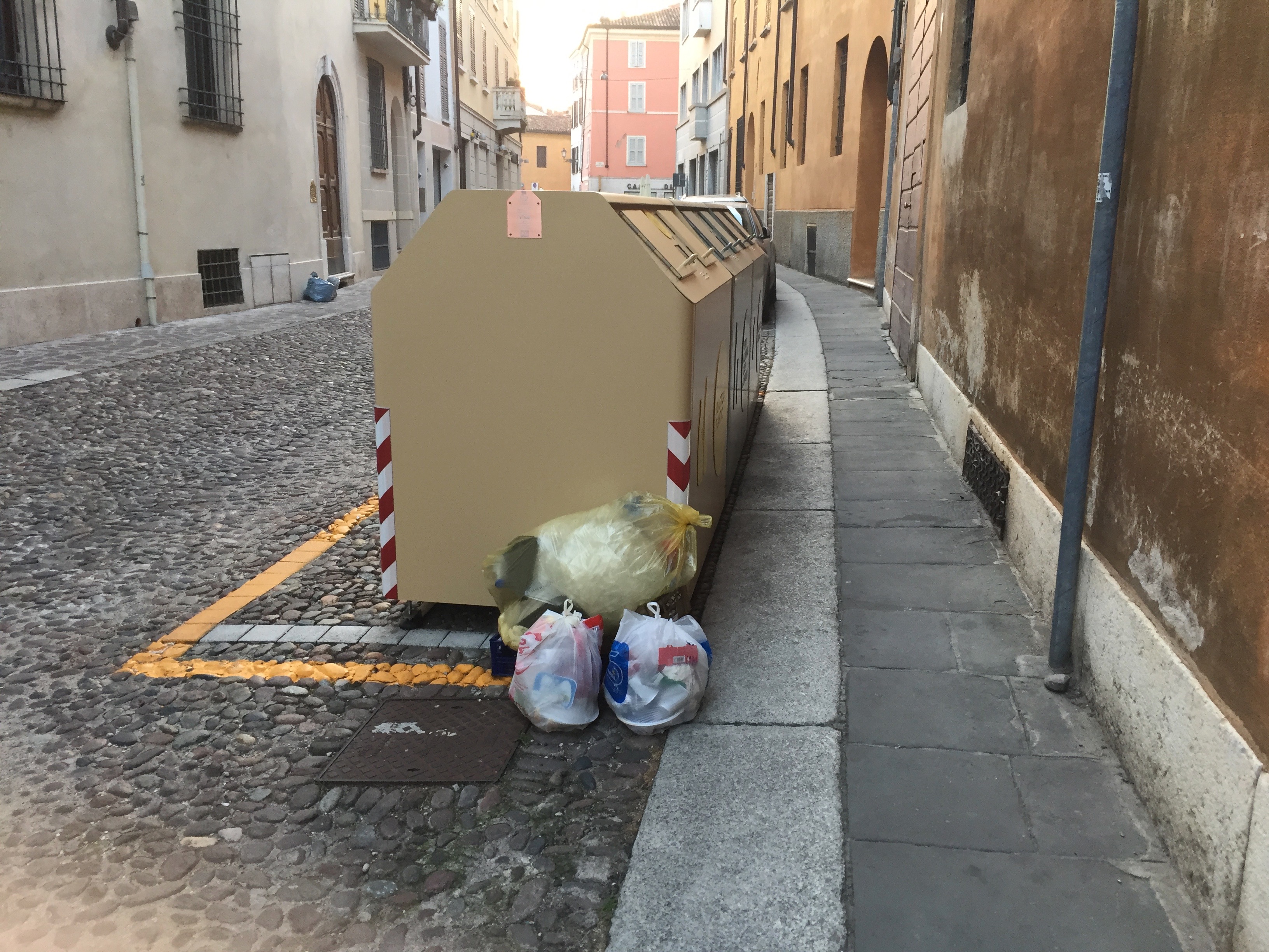 Differenziata: ci toccherà pagare anche le telecamere