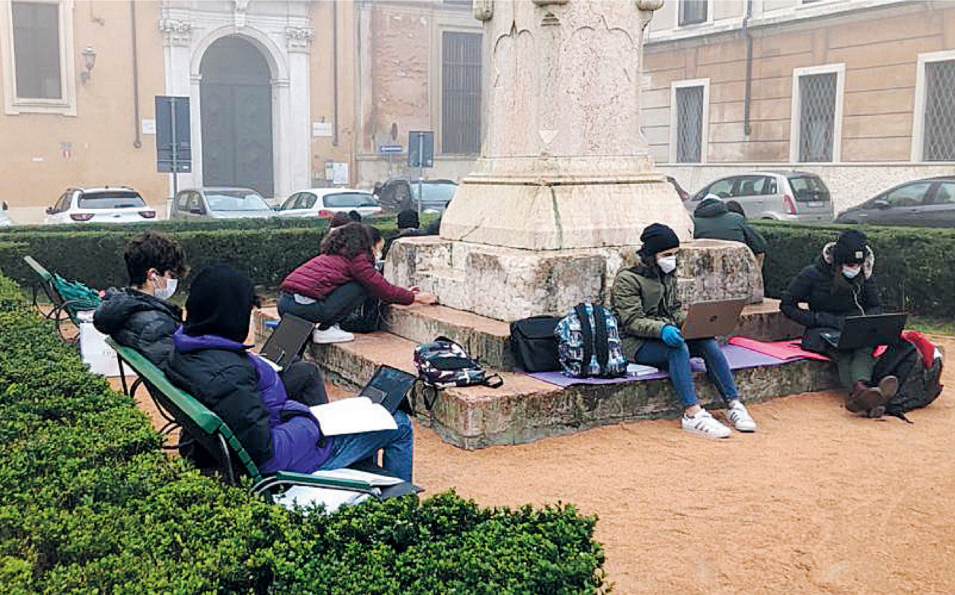 Vogliono tornare a scuola, e non è un ossimoro