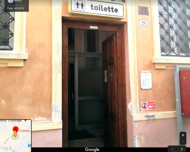 Non ci sono bagni pubblici e i bar chiudono dalle 14 alle 17