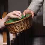 cestino-offerte-in-chiesa