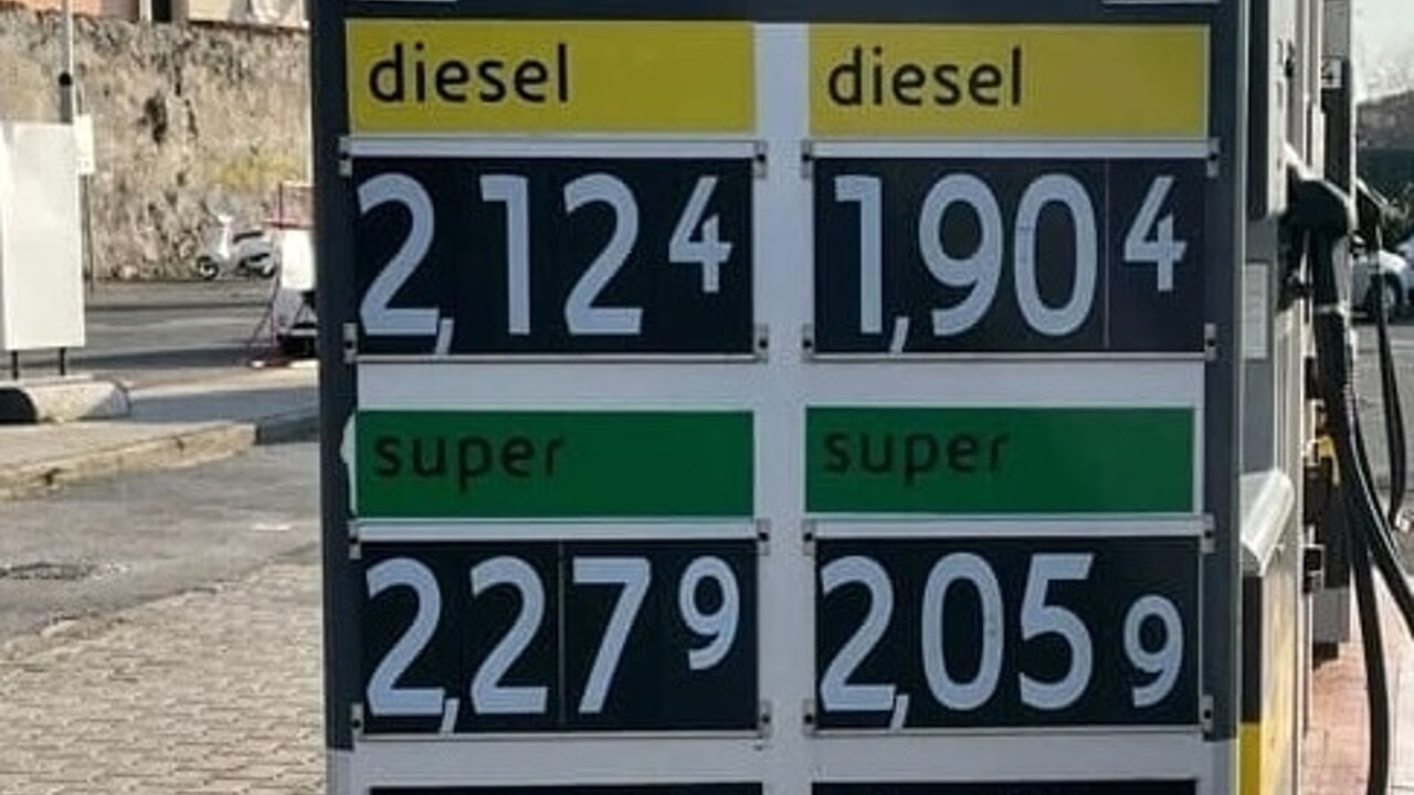 Benzina: il 56,4% sono tasse