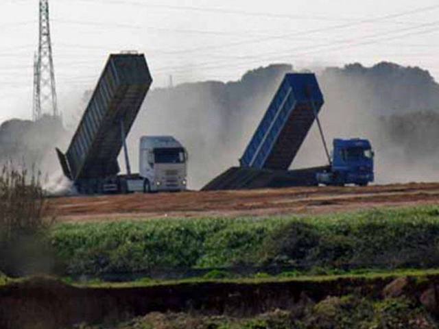 Fanghi in agricoltura: non facciamo gli struzzi