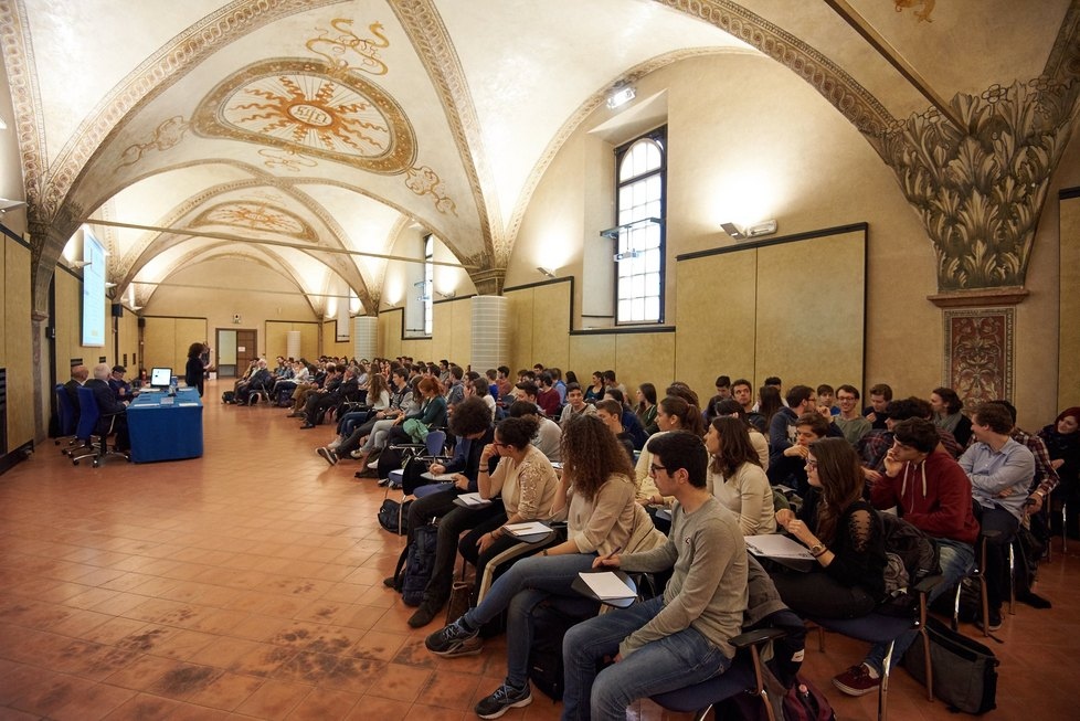 Caccia allo straniero declinata in positivo all’Università di Mantova