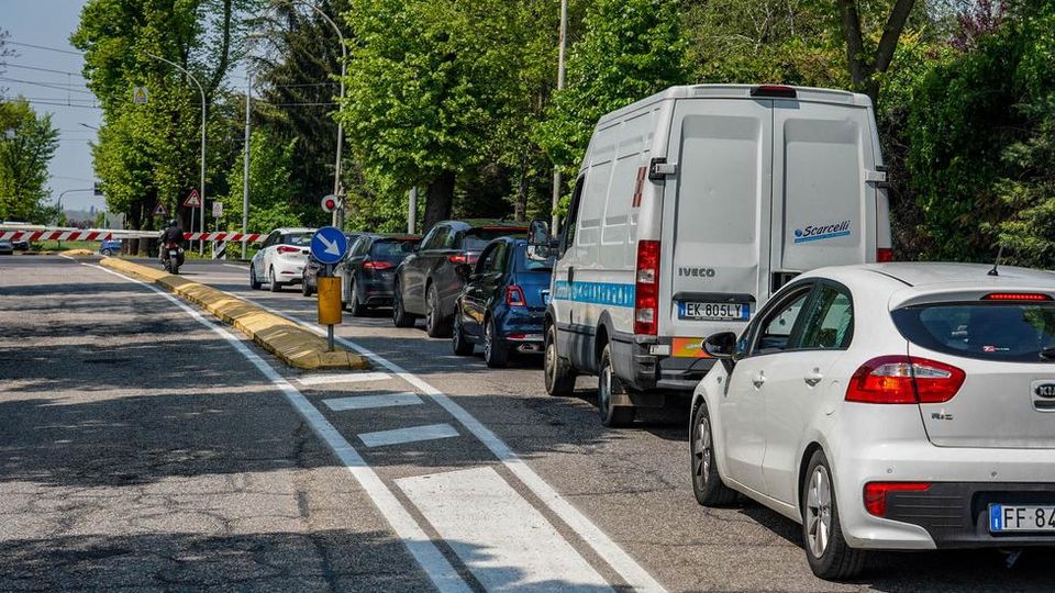 Togliere passaggi a livello ma migliorare il traffico