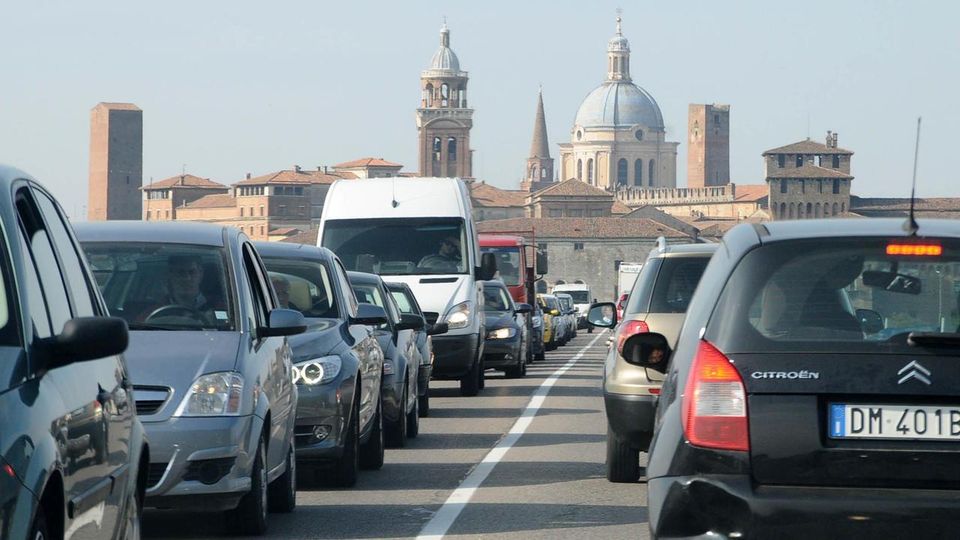 Blocco traffico: si, no, non so, in parte, forse