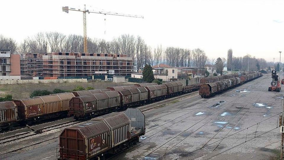 Per il raddoppio ferroviario serve la statale 10, in ordine