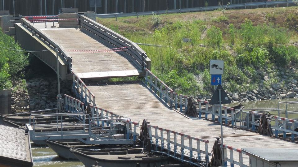 Rimettiamo mano, e soldi, al ponte in barche di Torre d’Oglio