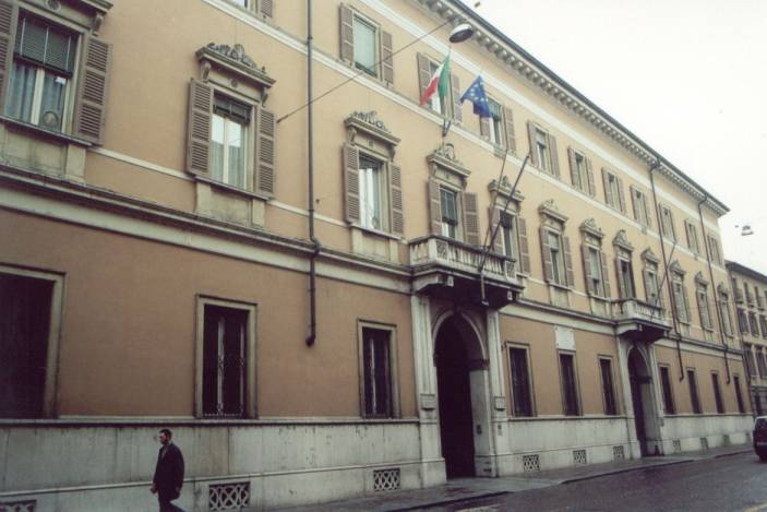 Ricompaiono le Province che tutti volevano abolire