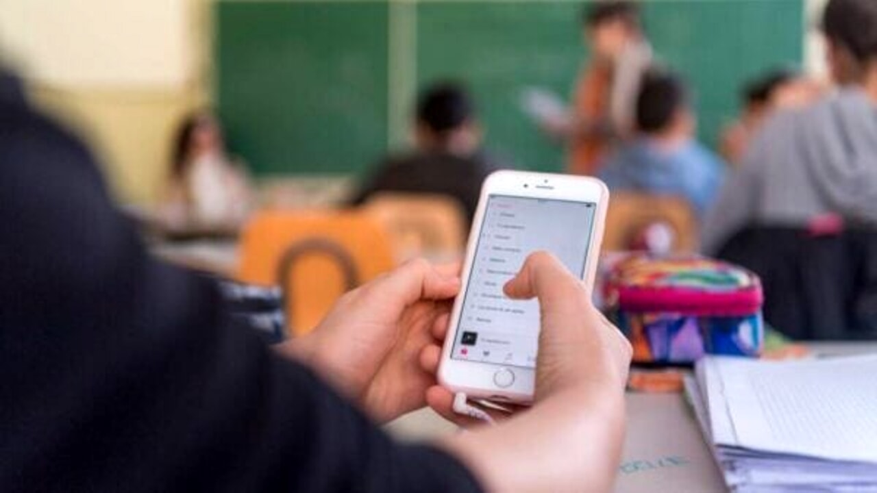 Tablet e cellulari indispensabili a scuola