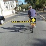 un-metro-e-mezzo-distanza-per-superare-un-ciclista-bicicletta